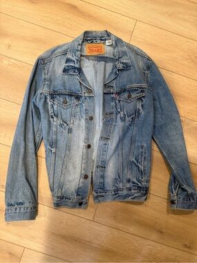 Levi's Vintage-Style Denim Jacket
